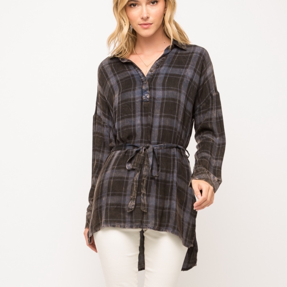 Plaid top